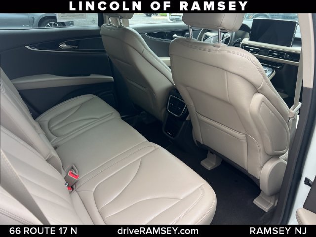 Certified 2023 Lincoln Nautilus AWD w/ Premium Package image 20