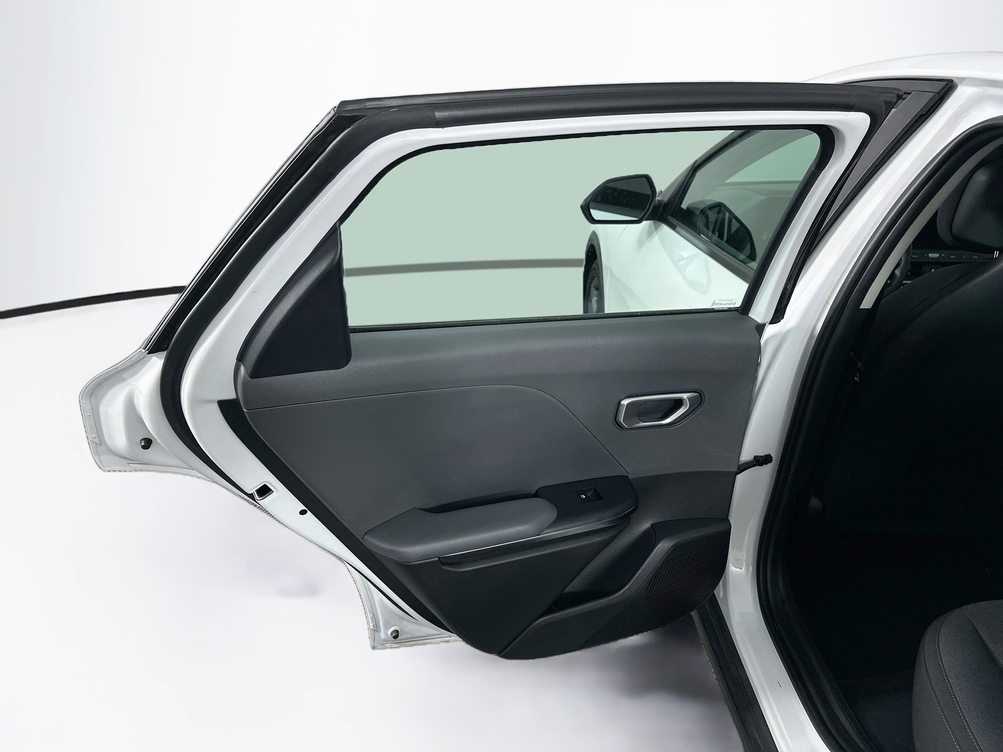 Used 2025 Kia K4 FWD image 27