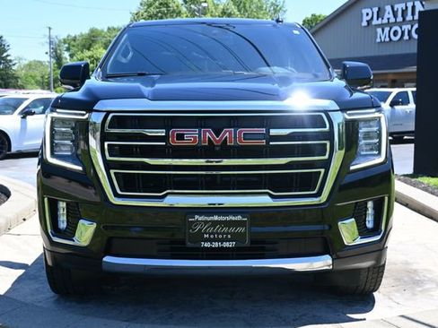 Used 2024 GMC Yukon XL SLT w/ SLT Premium Package AWD/4WD image 2