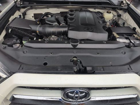 Used 2018 Toyota 4Runner Limited AWD/4WD image 22