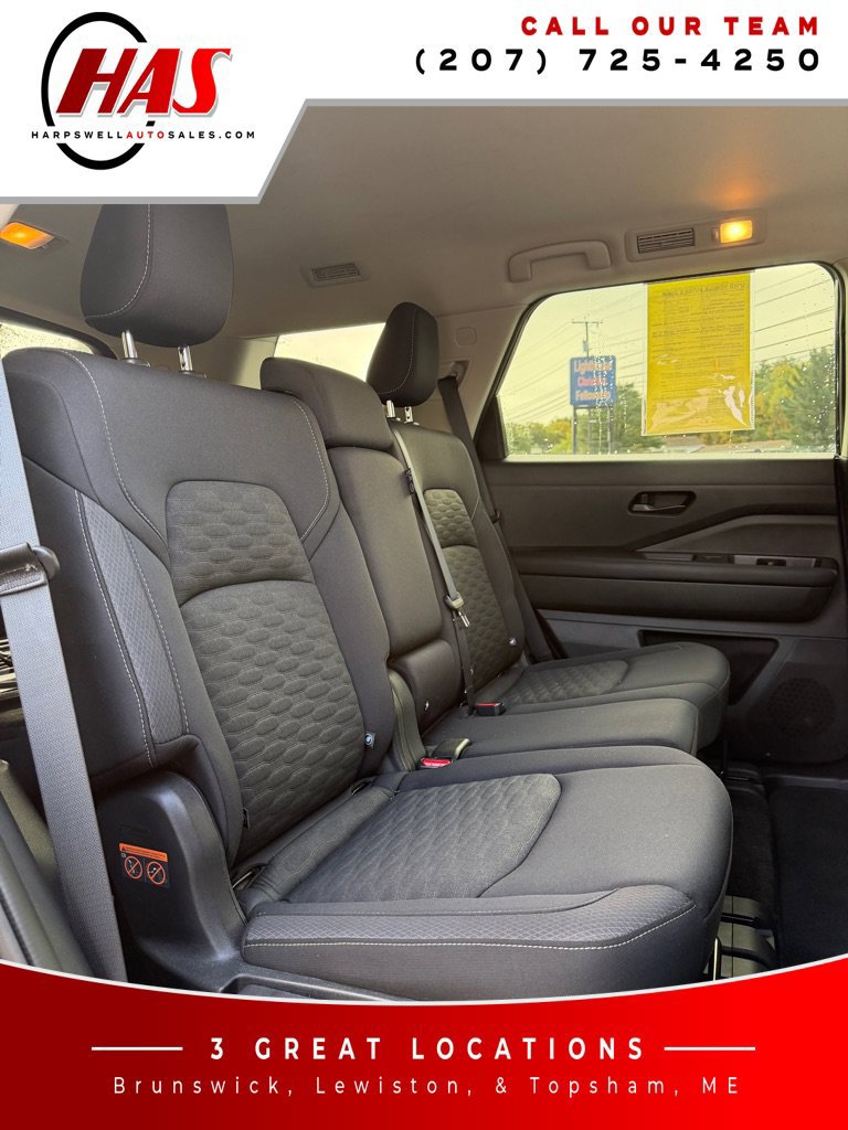 Used 2023 Nissan Pathfinder SV w/ Cargo Package AWD/4WD image 30