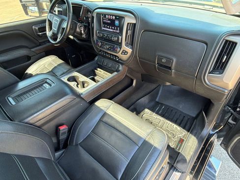 Used 2017 GMC Sierra 3500 Denali w/ Duramax Plus Package image 26