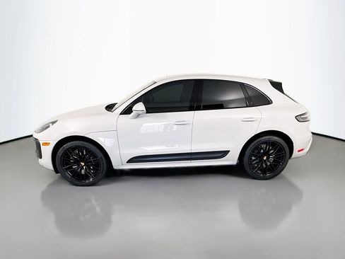 Certified 2023 Porsche Macan GTS AWD/4WD image 2