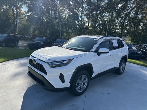 Certified 2025 Toyota RAV4 XLE image 5