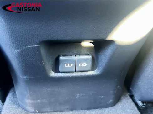 Used 2022 Toyota RAV4 XSE image 34