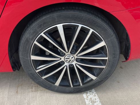 Used 2015 Volkswagen Jetta Sport image 6