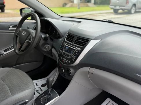 Used 2016 Hyundai Accent SE image 12