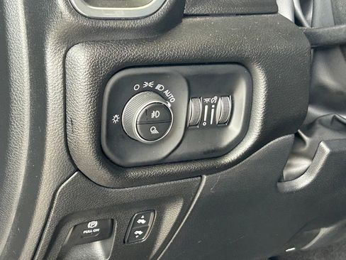 Used 2025 RAM 1500 Big Horn RWD image 37