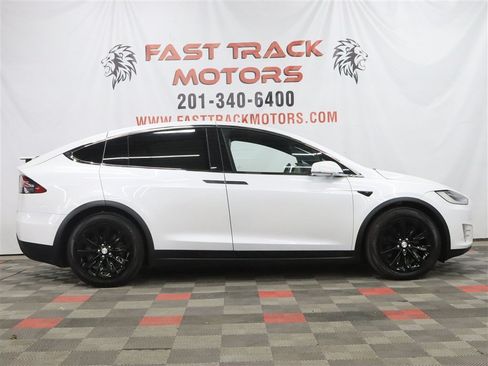 Used 2020 Tesla Model X Long Range AWD/4WD image 4