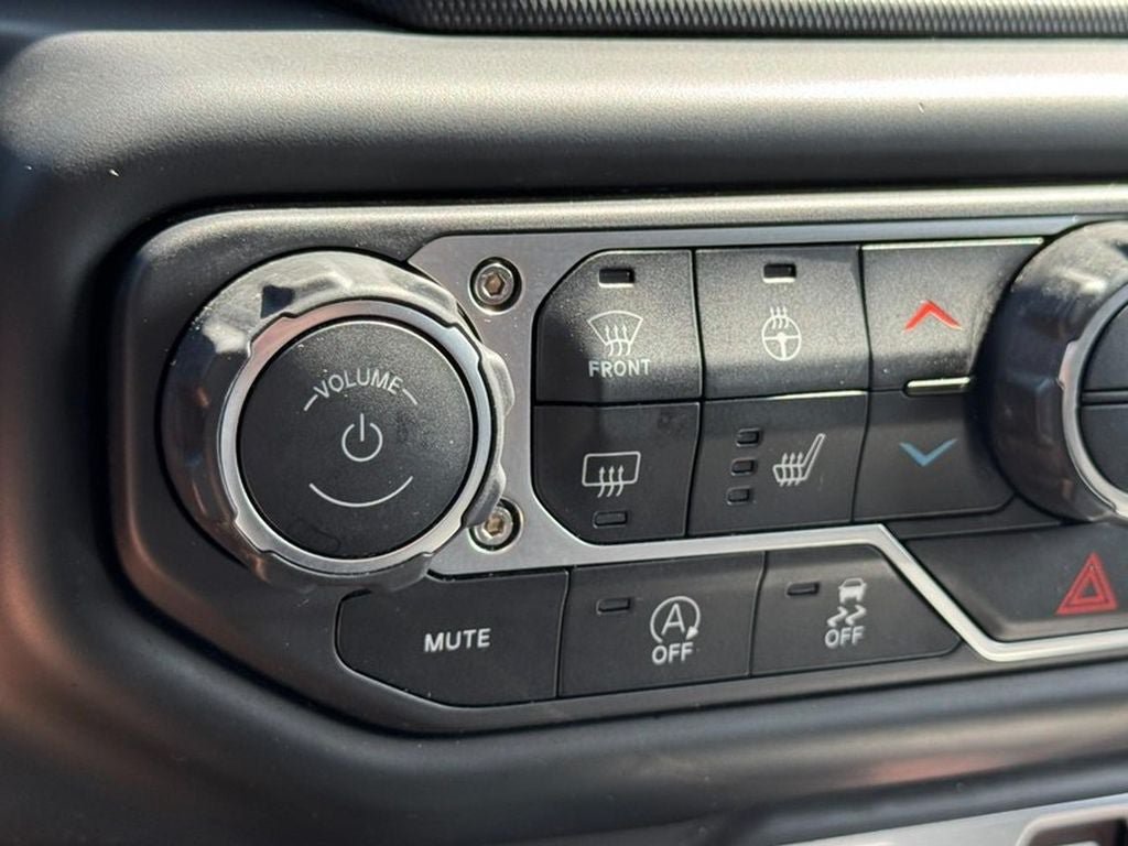 Used 2023 Jeep Wrangler Unlimited Sport AWD/4WD image 25