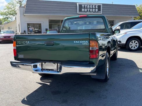 Used 2000 Toyota Tacoma 2WD Regular Cab image 31