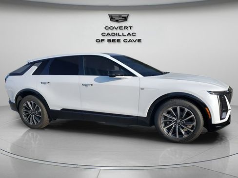New 2026 Cadillac Lyriq Sport image 12