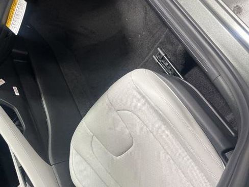 New 2025 Hyundai Elantra Limited image 23