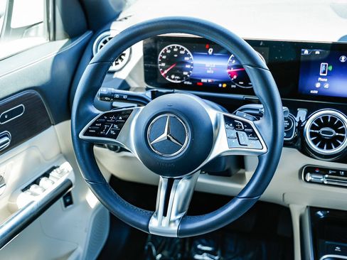 Certified 2026 Mercedes-Benz GLA 250 image 13