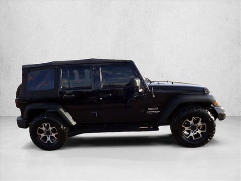 Used 2016 Jeep Wrangler Unlimited Sport image 5