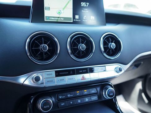 Used 2020 Kia Stinger GT2 image 28