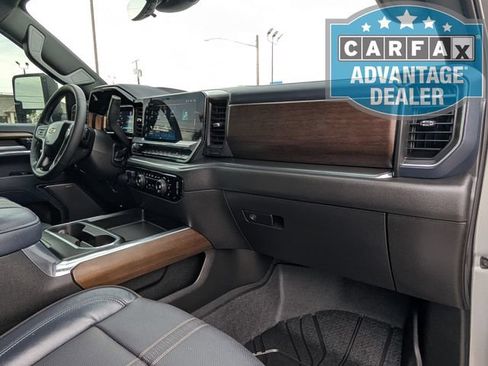 Used 2024 Chevrolet Silverado 2500 High Country w/ High Country Premium Package AWD/4WD image 29