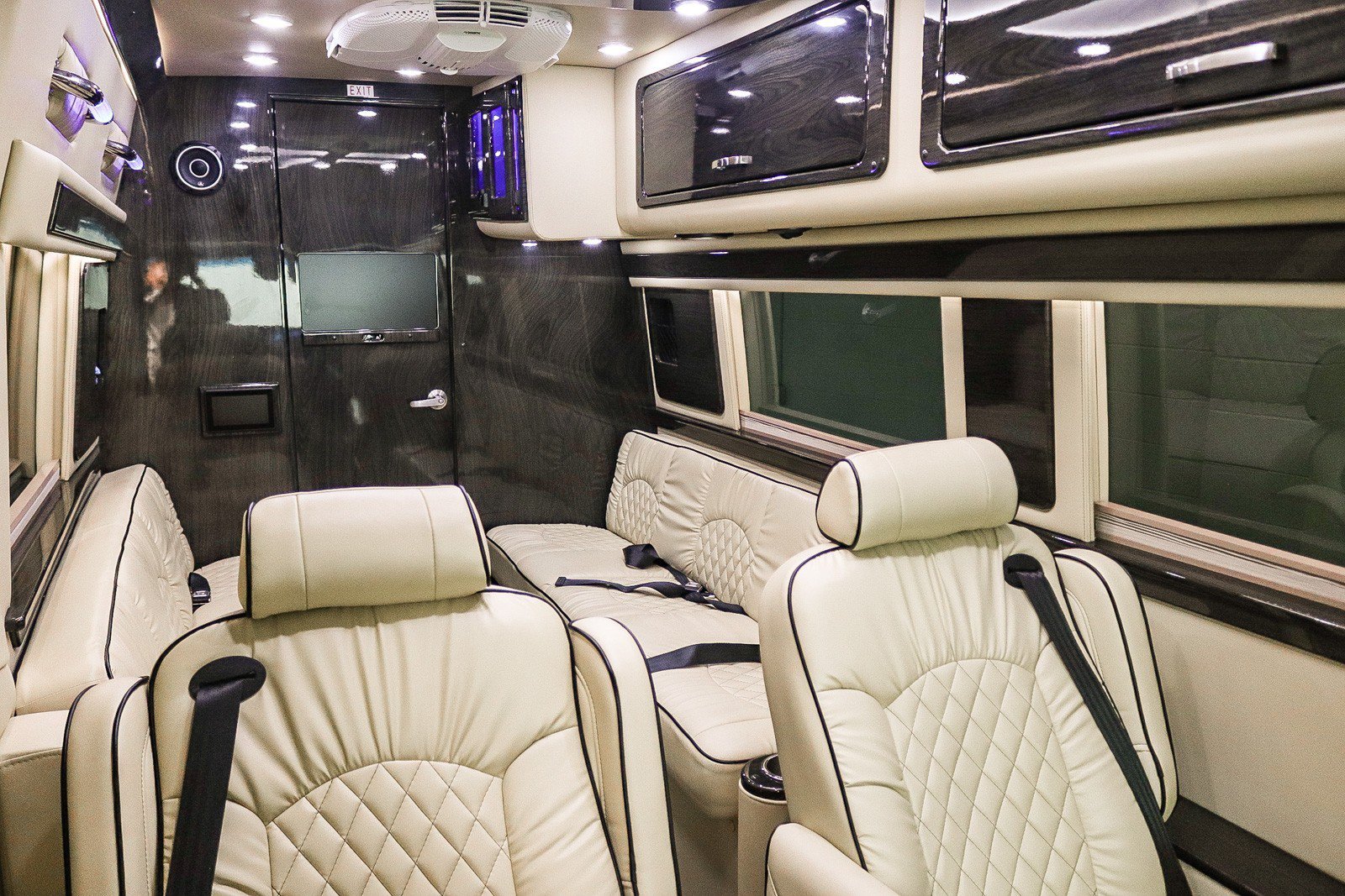 Used 2020 Mercedes-Benz Sprinter 3500 image 29