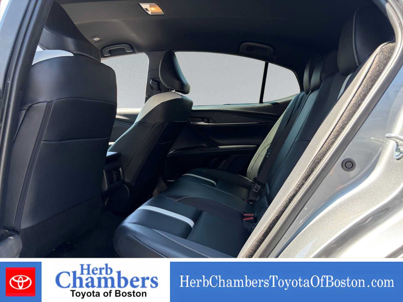 Used 2026 Toyota Camry SE w/ Convenience Package AWD/4WD image 17