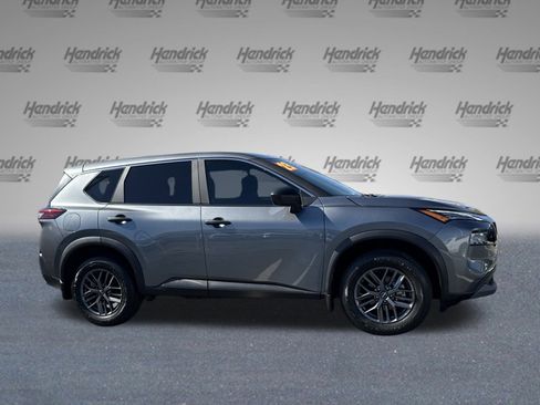 Used 2023 Nissan Rogue S image 11