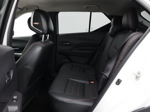 Used 2019 Nissan Kicks SR w/ SR Premium Package FWD image 30