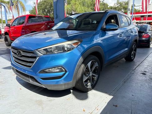Used 2016 Hyundai Tucson Limited w/ Option Group 03 AWD/4WD image 11