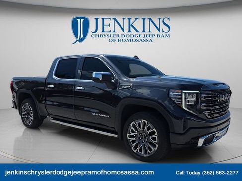 Used 2024 GMC Sierra 1500 Denali Ultimate image 1