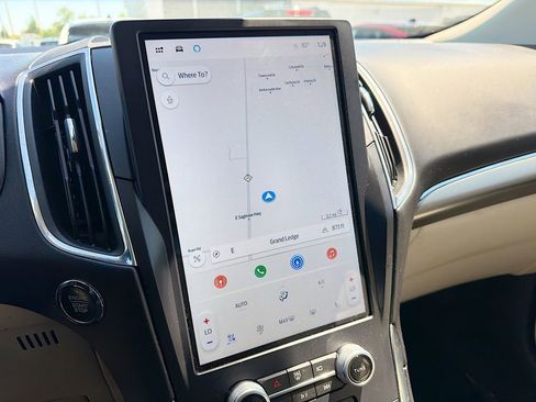 Used 2023 Ford Edge Titanium w/ Equipment Group 301A AWD/4WD image 15