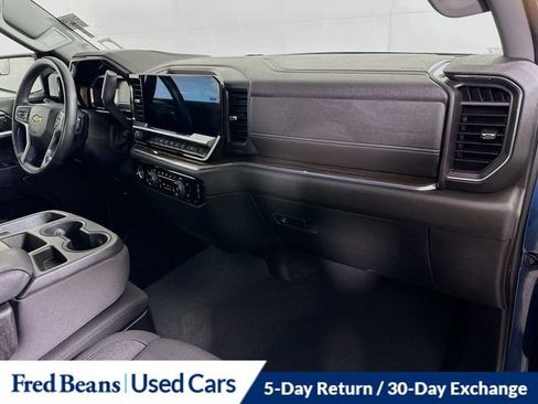 Used 2023 Chevrolet Silverado 1500 LT image 30