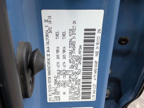 Used 2019 Toyota Tacoma TRD Off-Road image 12