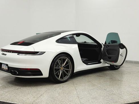 Used 2021 Porsche 911 Carrera image 11