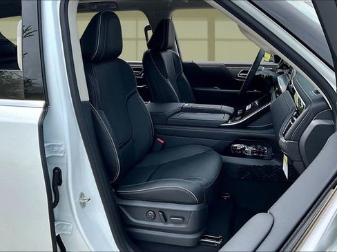 New 2026 INFINITI QX80 Luxe AWD/4WD image 7