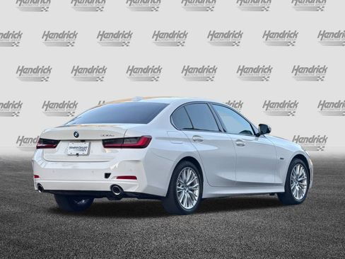 Certified 2023 BMW 330e w/ Convenience Package image 5