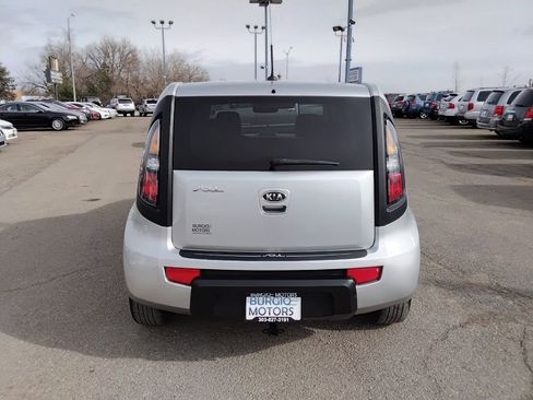 Used 2011 Kia Soul + w/ Audio Pkg image 6
