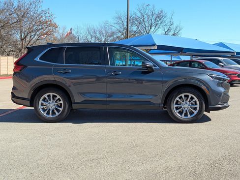 Used 2025 Honda CR-V EX-L image 3