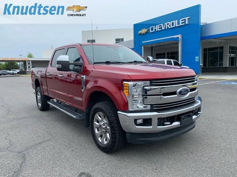 Used 2017 Ford F250 Lariat w/ Lariat Ultimate Package AWD/4WD image 1