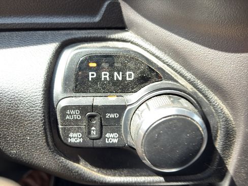 Used 2019 RAM 1500 Big Horn AWD/4WD image 9
