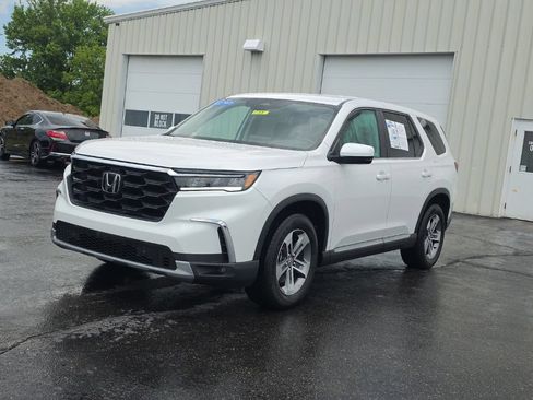 Certified 2023 Honda Pilot EX-L image 3