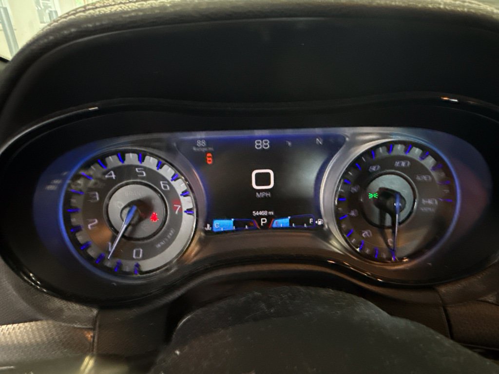 Used 2015 Chrysler 300 S AWD/4WD image 12