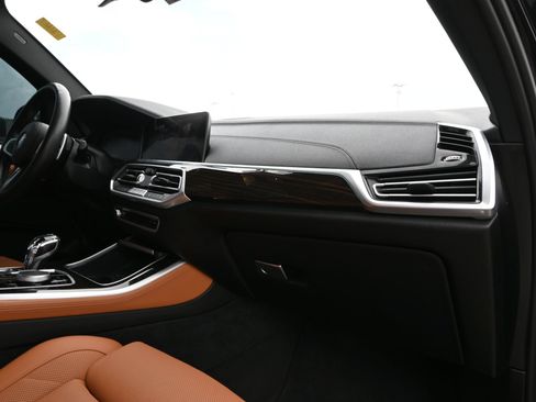 Used 2023 BMW X5 sDrive40i w/ M Sport Package RWD image 25