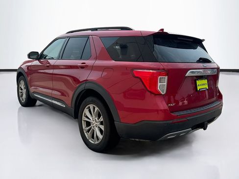 Used 2020 Ford Explorer XLT w/ Equipment Group 202A AWD/4WD image 7