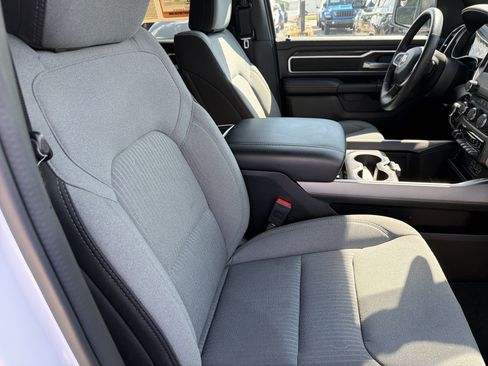Used 2023 RAM 1500 Big Horn AWD/4WD image 30