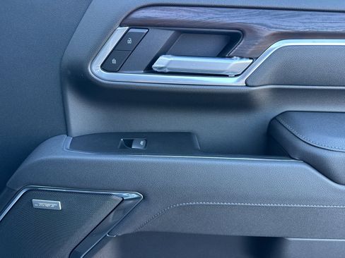 New 2026 GMC Sierra 2500 SLT w/ SLT Premium Package image 18