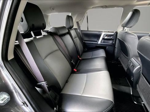 Used 2019 Toyota 4Runner SR5 Premium RWD image 20