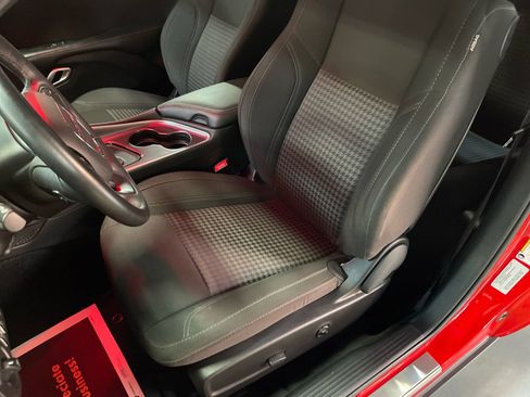 Used 2015 Dodge Challenger R/T w/ Quick Order Package 28B R/T image 25