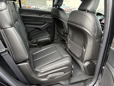 New 2025 Jeep Grand Cherokee L Limited w/ Trailer Tow Package image 12