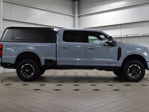 Used 2026 Ford F250 Platinum w/ Tremor Off-Road Package AWD/4WD image 9