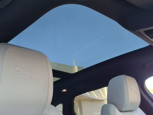 Used 2025 Jaguar F-PACE R-Dynamic S image 18