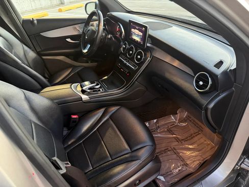 Used 2019 Mercedes-Benz GLC 300 4MATIC image 42