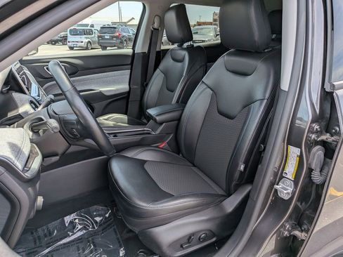 Used 2022 Jeep Compass Latitude w/ Convenience Group AWD/4WD image 12
